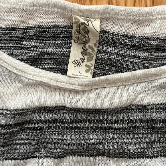 Adventura White & Grey Striped Long Sleeve Cuffed Shirt - Picture 3 of 4